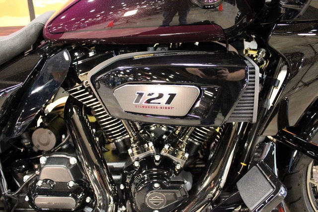 2025 Harley-Davidson FLTRXSE - CVO Road Glide Base