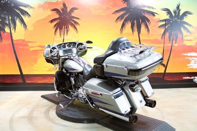 2017 Harley-Davidson FLHTKSE Base