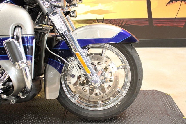 2017 Harley-Davidson FLHTKSE - CVO Limited Base