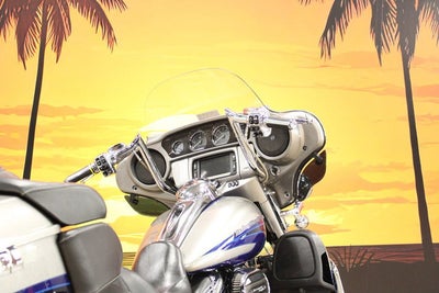 2017 Harley-Davidson FLHTKSE - CVO Limited Base