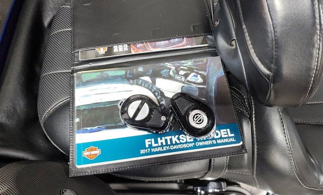 2017 Harley-Davidson FLHTKSE - CVO Limited Base