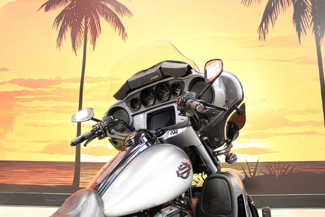 2019 Harley-Davidson FLHTKSE - CVO Limited Base