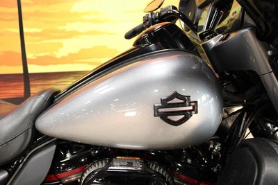 2019 Harley-Davidson FLHTKSE - CVO Limited Base