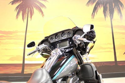 2015 Harley-Davidson FLHTKSE - CVO Limited Base