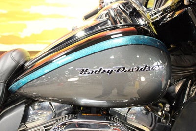 2015 Harley-Davidson FLHTKSE - CVO Limited Base