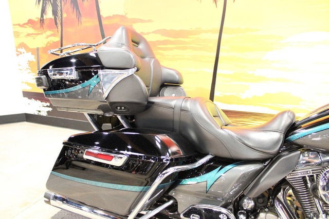 2015 Harley-Davidson FLHTKSE - CVO Limited Base