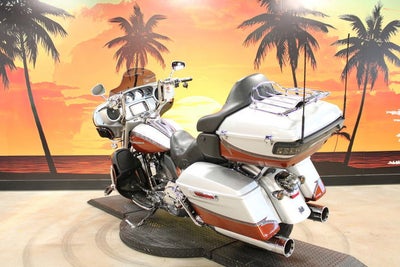 2014 Harley-Davidson FLHTKSE - CVO Limited Base