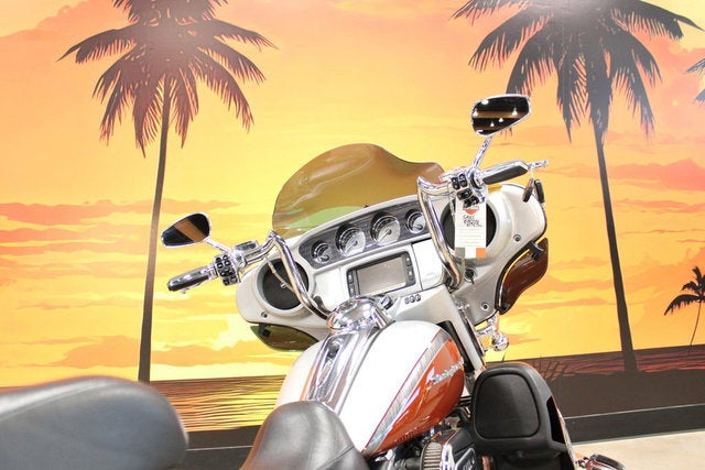 2014 Harley-Davidson FLHTKSE - CVO Limited Base