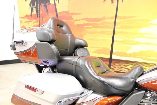 2014 Harley-Davidson FLHTKSE - CVO Limited Base