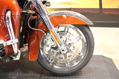 2014 Harley-Davidson FLHTKSE - CVO Limited Base