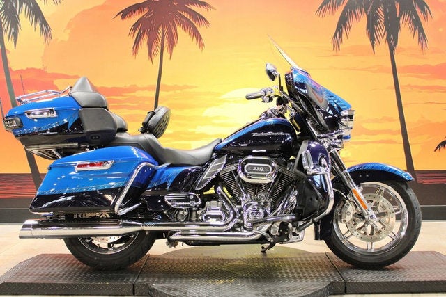 2014 Harley-Davidson FLHTKSE - CVO Limited Base