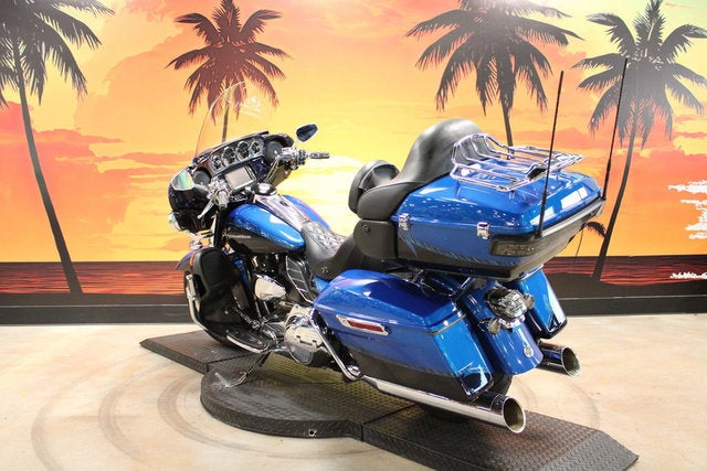 2014 Harley-Davidson FLHTKSE - CVO Limited Base