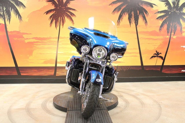 2014 Harley-Davidson FLHTKSE - CVO Limited Base