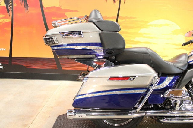 2016 Harley-Davidson FLHTKSE - CVO Limited Base
