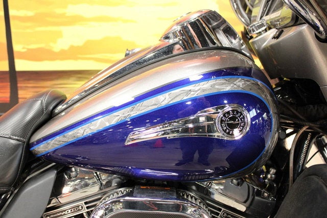 2016 Harley-Davidson FLHTKSE - CVO Limited Base