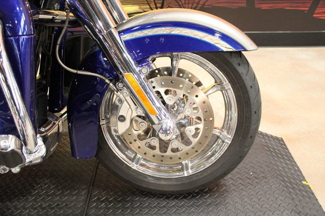 2016 Harley-Davidson FLHTKSE - CVO Limited Base