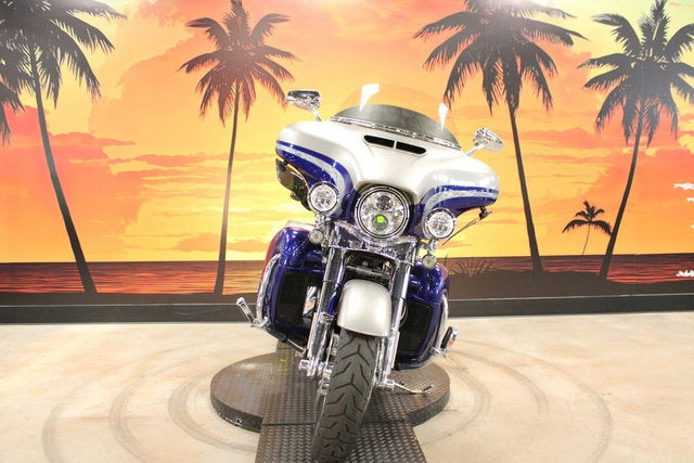 2016 Harley-Davidson FLHTKSE - CVO Limited Base