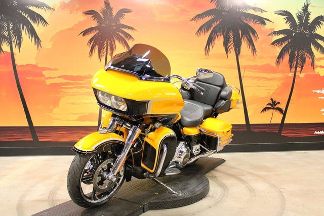 2022 Harley-Davidson FLTRKSE - CVO Road Glide Limited Base