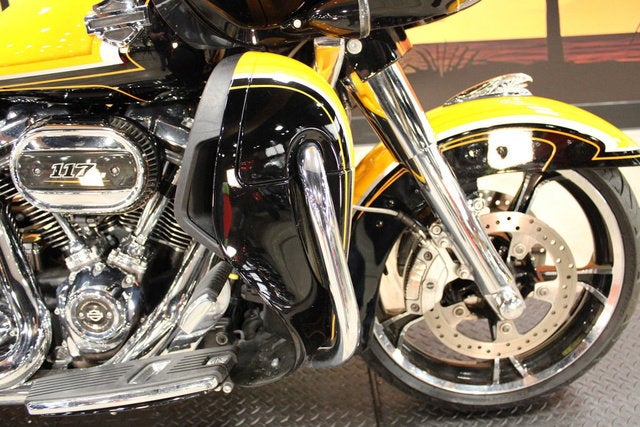 2022 Harley-Davidson FLTRKSE - CVO Road Glide Limited Base