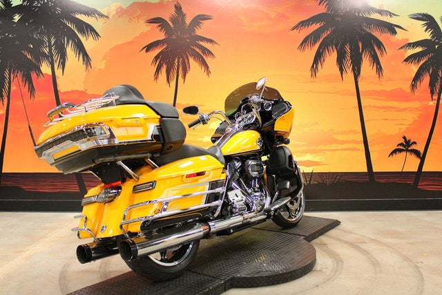 2022 Harley-Davidson FLTRKSE - CVO Road Glide Limited Base