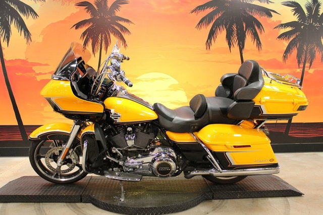 2022 Harley-Davidson FLTRKSE - CVO Road Glide Limited Base