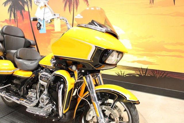 2022 Harley-Davidson FLTRKSE - CVO Road Glide Limited Base