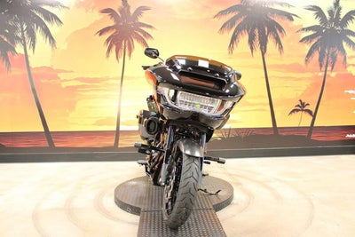 2025 Harley-Davidson FLTRXSTSE - CVO Road Glide ST Base