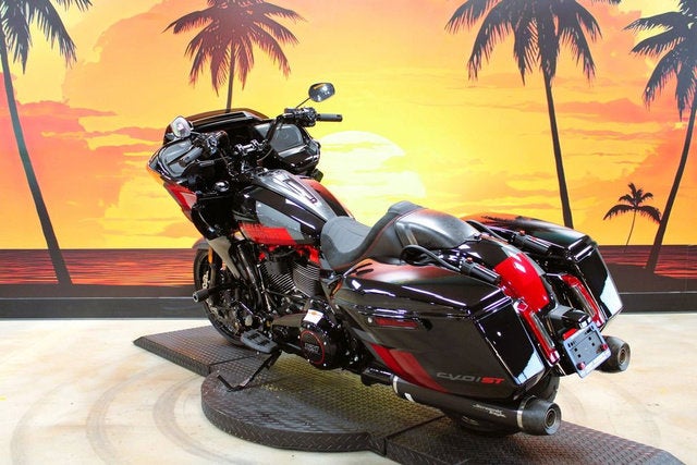 2025 Harley-Davidson FLTRXSTSE - CVO Road Glide ST Base