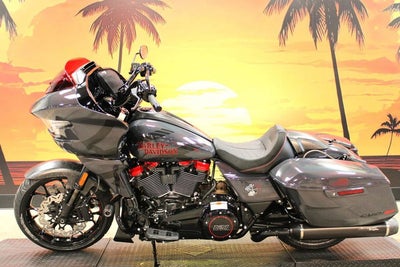 2026 Harley-Davidson FLTRXSTSE - CVO Road Glide ST Base