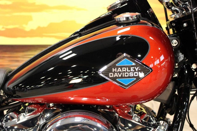 2025 Harley-Davidson Softail FLHC - Heritage Classic