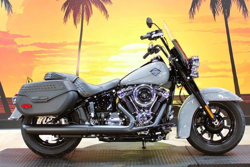 2026 Harley-Davidson Softail FLHC - Heritage Classic