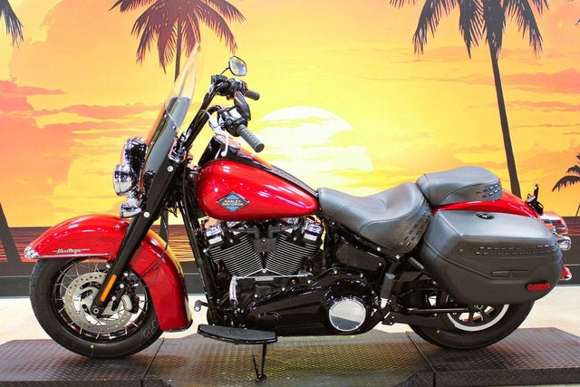 2026 Harley-Davidson Softail FLHC - Heritage Classic