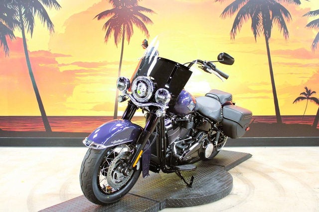 2026 Harley-Davidson Softail FLHC - Heritage Classic