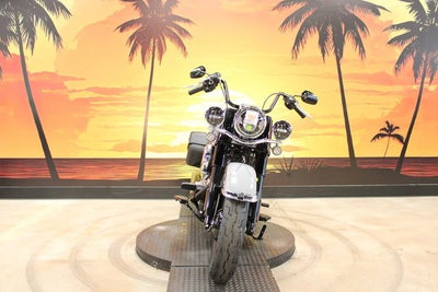 2026 Harley-Davidson Softail FLHC - Heritage Classic
