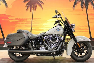 2026 Harley-Davidson Softail FLHC - Heritage Classic