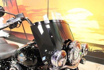 2025 Harley-Davidson Softail FLHC - Heritage Classic