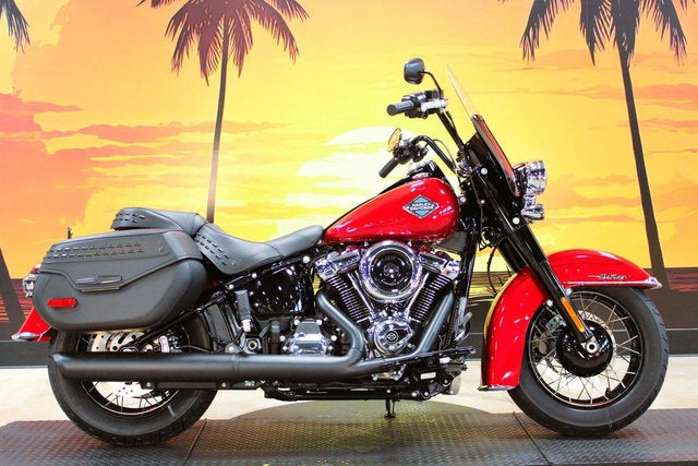 2026 Harley-Davidson Softail FLHC - Heritage Classic