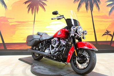 2026 Harley-Davidson Softail FLHC - Heritage Classic