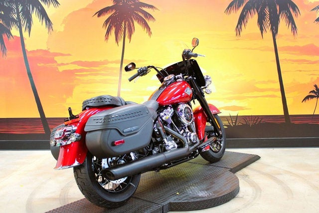 2026 Harley-Davidson Softail FLHC - Heritage Classic