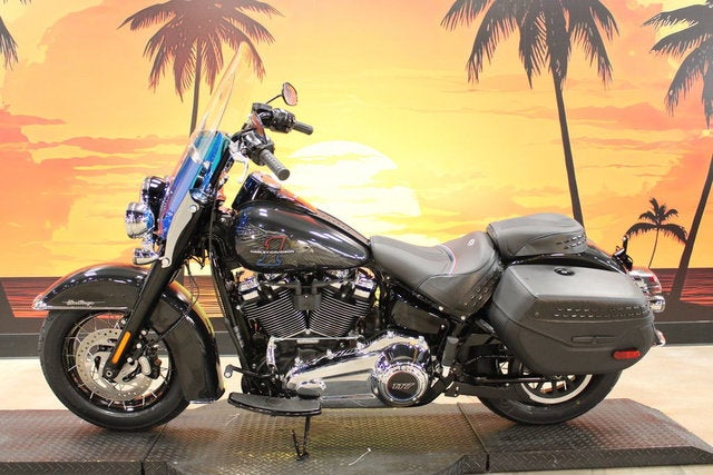 2026 Harley-Davidson Softail FLHC - Heritage Classic