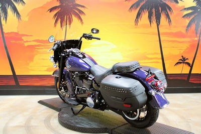 2026 Harley-Davidson Softail FLHC - Heritage Classic