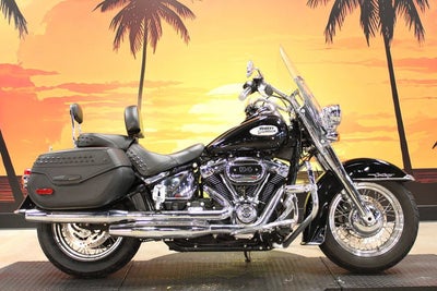 2023 Harley-Davidson FLHCS - Heritage Classic Base
