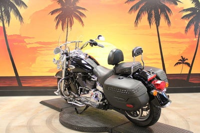 2023 Harley-Davidson FLHCS - Heritage Classic Base