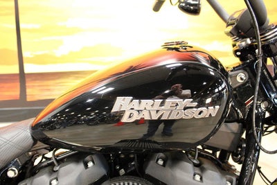 2018 Harley-Davidson Softail FXBB - Street Bob