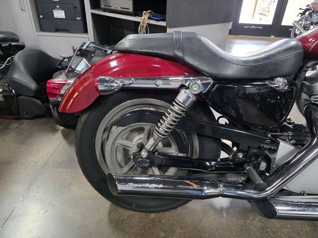 2006 Harley-Davidson Sportster XL883C - 883 Custom
