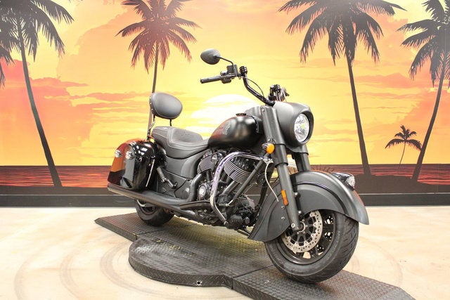 2019 Indian Chief Dark Horse Thunder Black Smoke