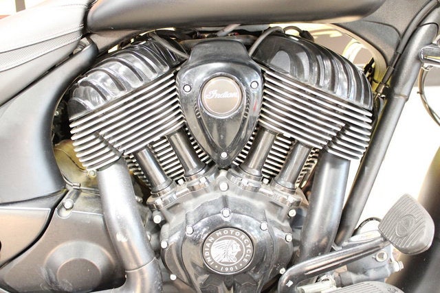 2019 Indian Chief Dark Horse Thunder Black Smoke