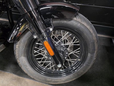 2025 Indian Super Chief Dark Horse Black Metallic Base