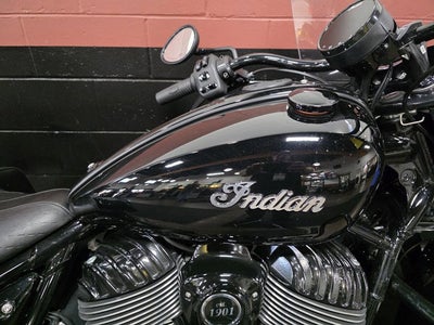 2025 Indian Super Chief Dark Horse Black Metallic Base