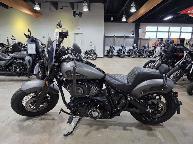 2023 Indian Chief Bobber Dark Horse Titanium Smoke